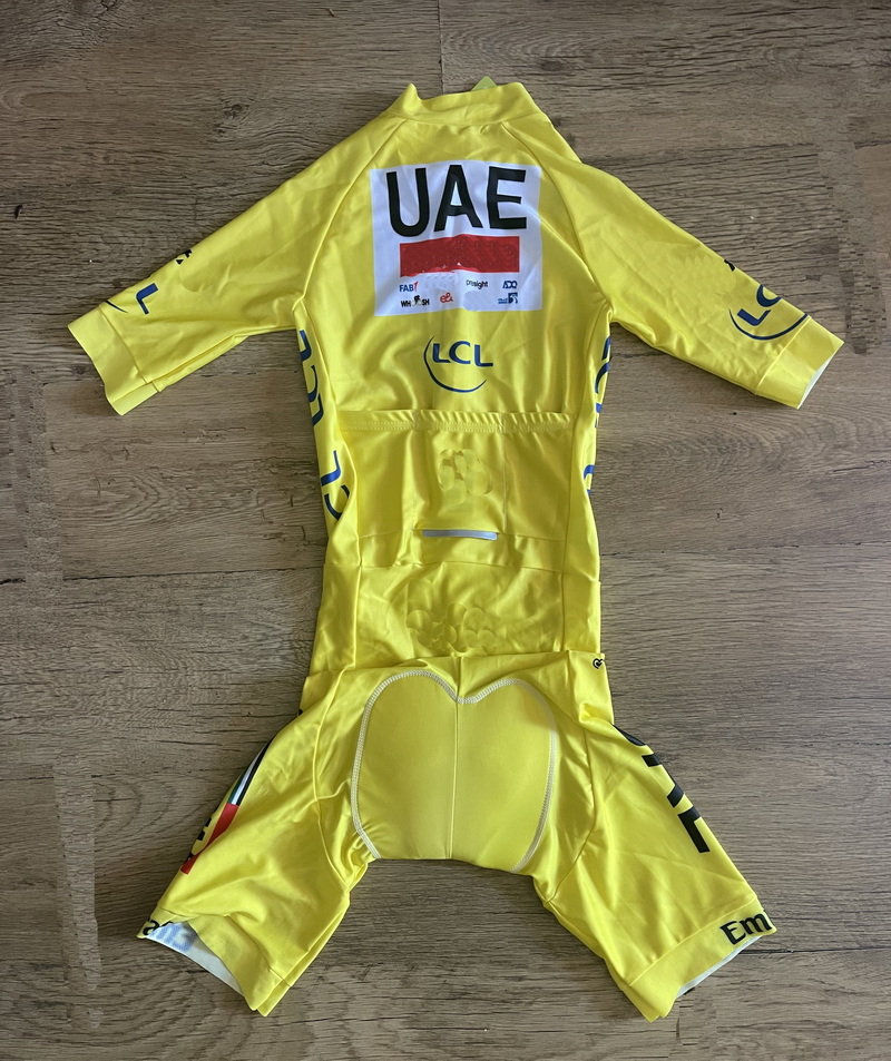 LASER CUT Schaatspak 2024 VAE  - Yellow Summer Clothing recensie en prijs
